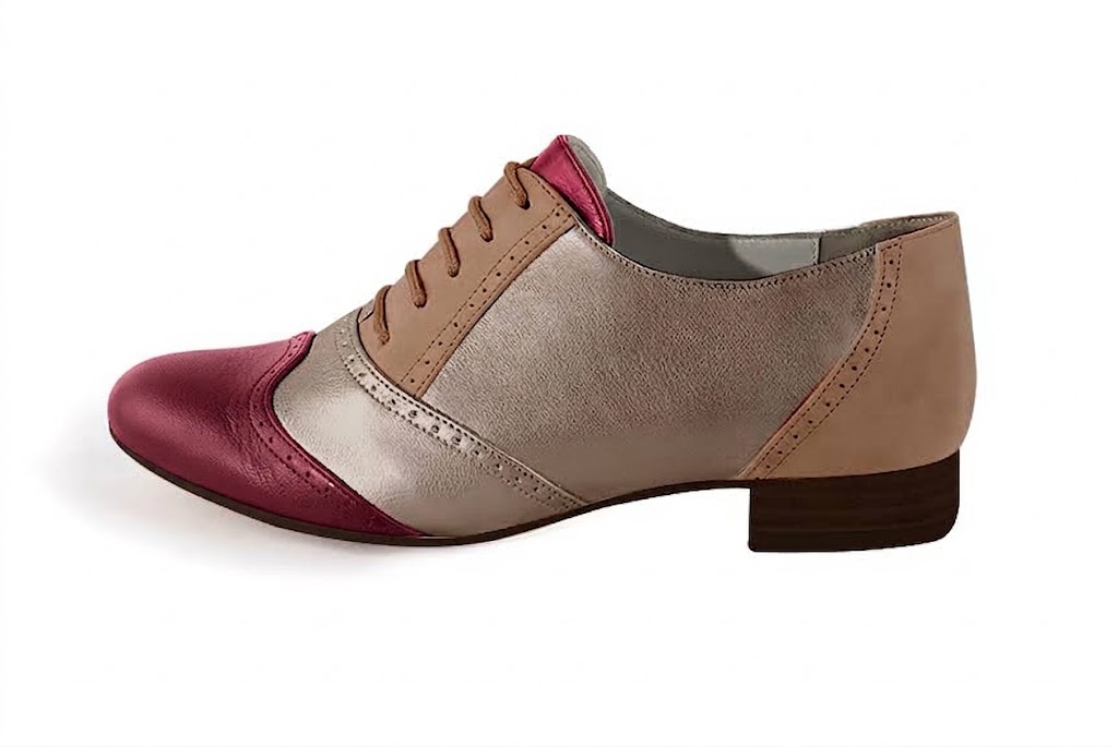 Discover our sophisticated lace-up shoes crafted with premium leather and suede. Vintage-inspired comfort with an elegant low heel, in burgundy and antique gold leather with round toe and leather sole - Florence KOOIJMAN